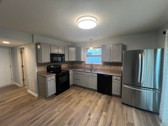 Building Photo - 6635 W Odessa Way