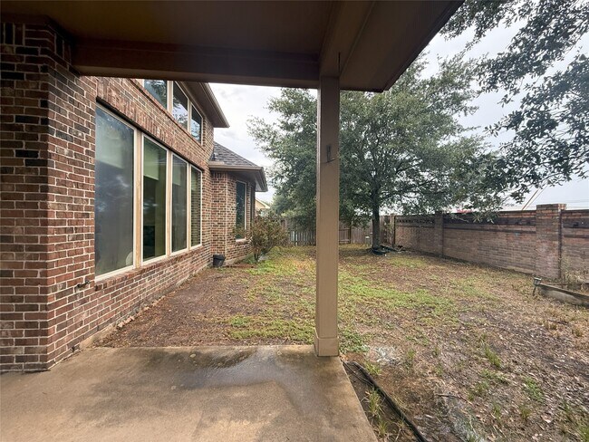 Building Photo - 27623 Dalton Bluff Ct