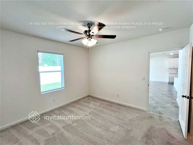 Building Photo - 565 Seaspray Dr