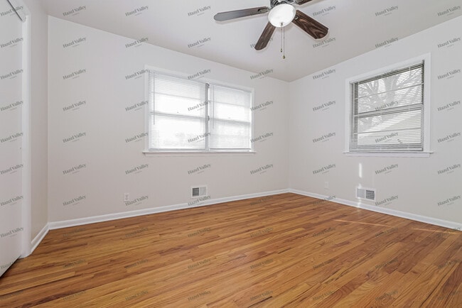 Building Photo - 9410 E 81st St