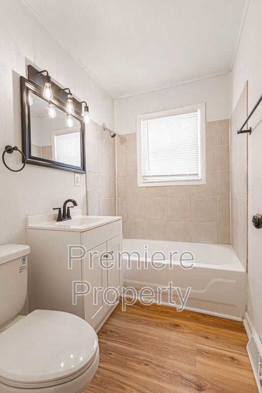 Building Photo - 11313 Donnelly Ave