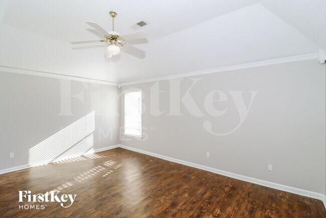 Building Photo - 7353 Kevinridge Cove W