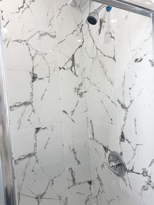 Building Photo - 295 Paulanne Terrace