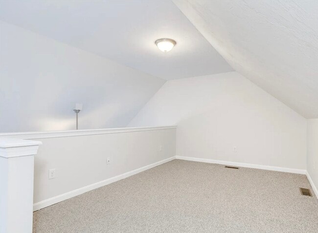 Building Photo - 7 Merrimac Way