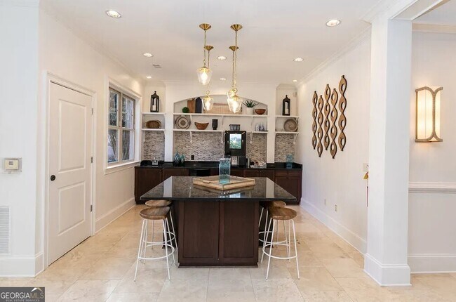 Building Photo - 1000 Ashwood Pkwy