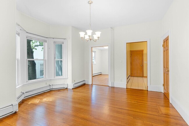 Building Photo - 51 Newbury St