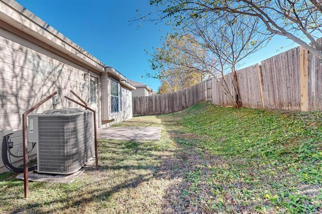 Building Photo - 4822 Nuevo Laredo Ct