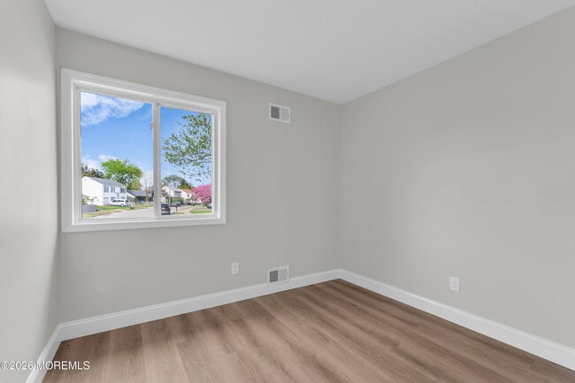 Building Photo - 117 Schooner Ave