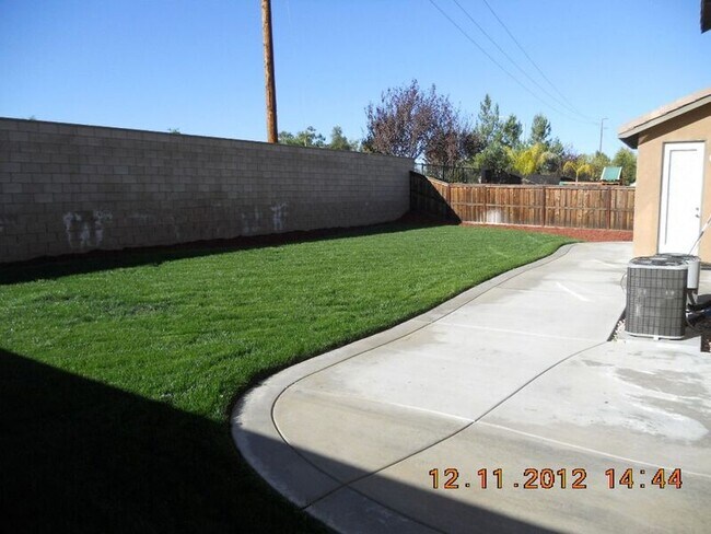 Building Photo - 29040 Azara St