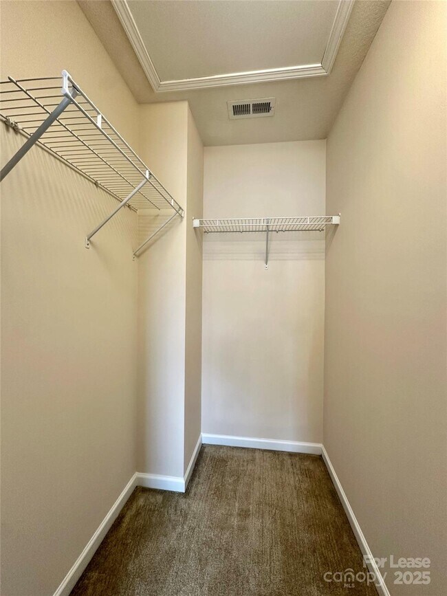 Building Photo - 4531 Hubbard Falls Dr