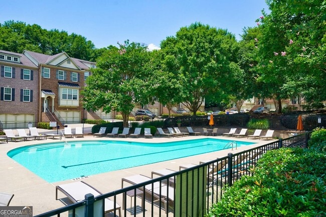 Building Photo - 2022 Cobblestone Cir NE