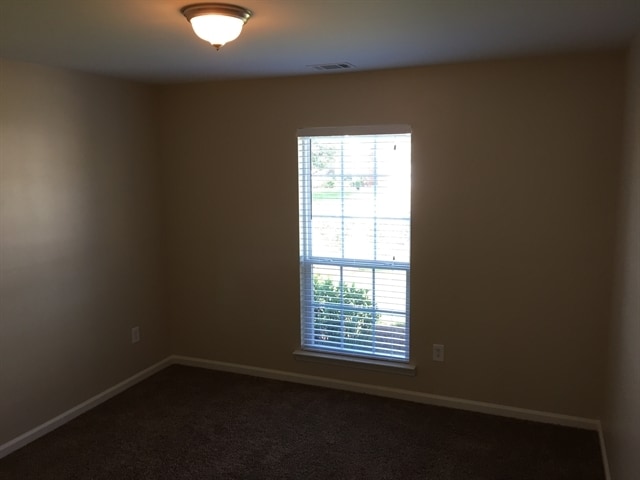 Building Photo - 28 Bostwick Dr