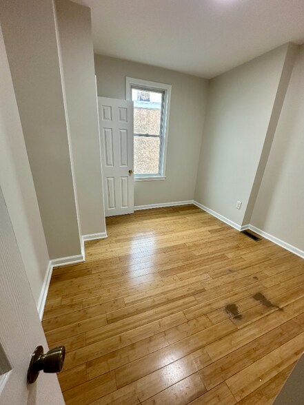 Building Photo - 2938 Belgrade St