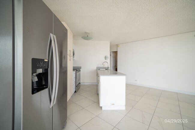 Building Photo - 2Bd/2Ba/2Pkg LELE PONO in Aiea - $2750