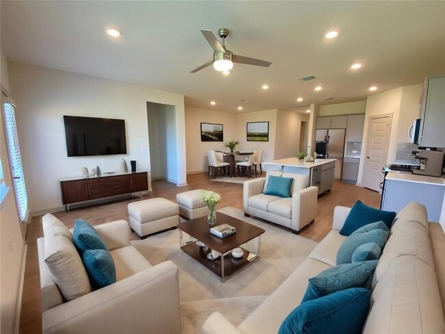 Building Photo - 2205 Sisterdale Ln