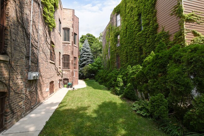 Building Photo - 3111 W Palmer Square