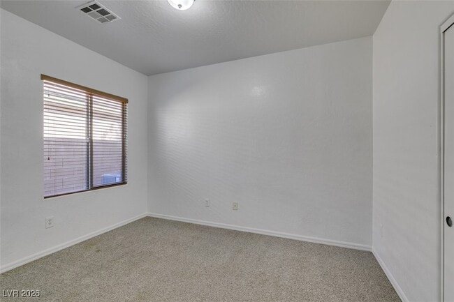 Building Photo - 4013 Gliding Gulls Ave