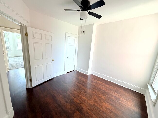 Building Photo - 804 Whitmore Ave