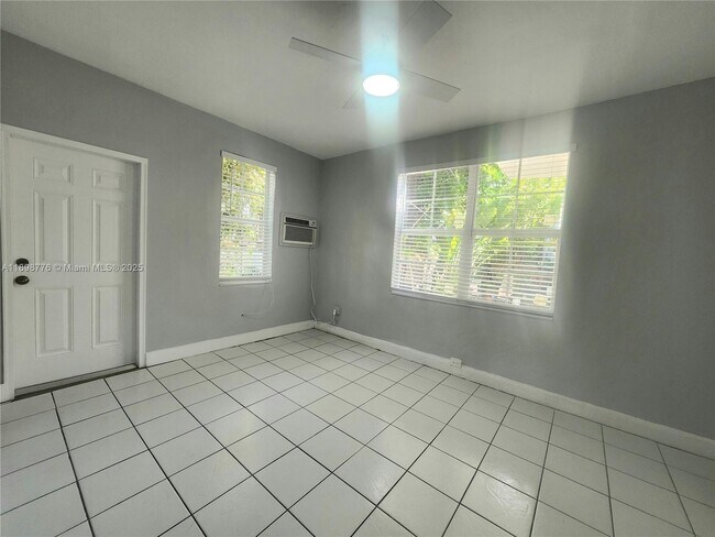 Building Photo - 1507 Meridian Ave