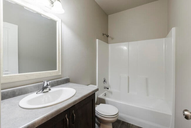 Building Photo - 3338 E Crimson Ridge Dr