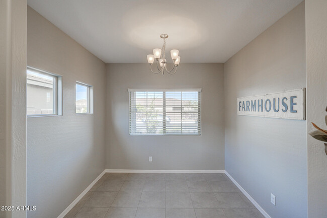 Building Photo - 42027 N Wollemi St
