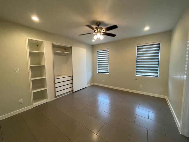 Building Photo - 409 Shiloh Dr