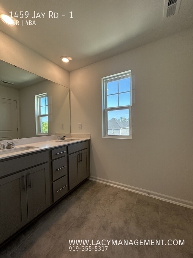 Building Photo - 1459 Jay Rd