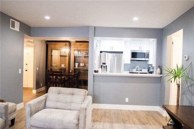 Building Photo - 4705 Kester Ave