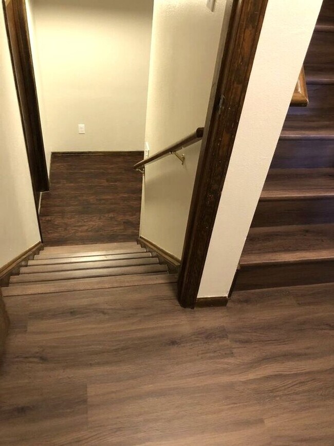 Building Photo - 3 Bed/2bath Single Family Home in Parkwood East