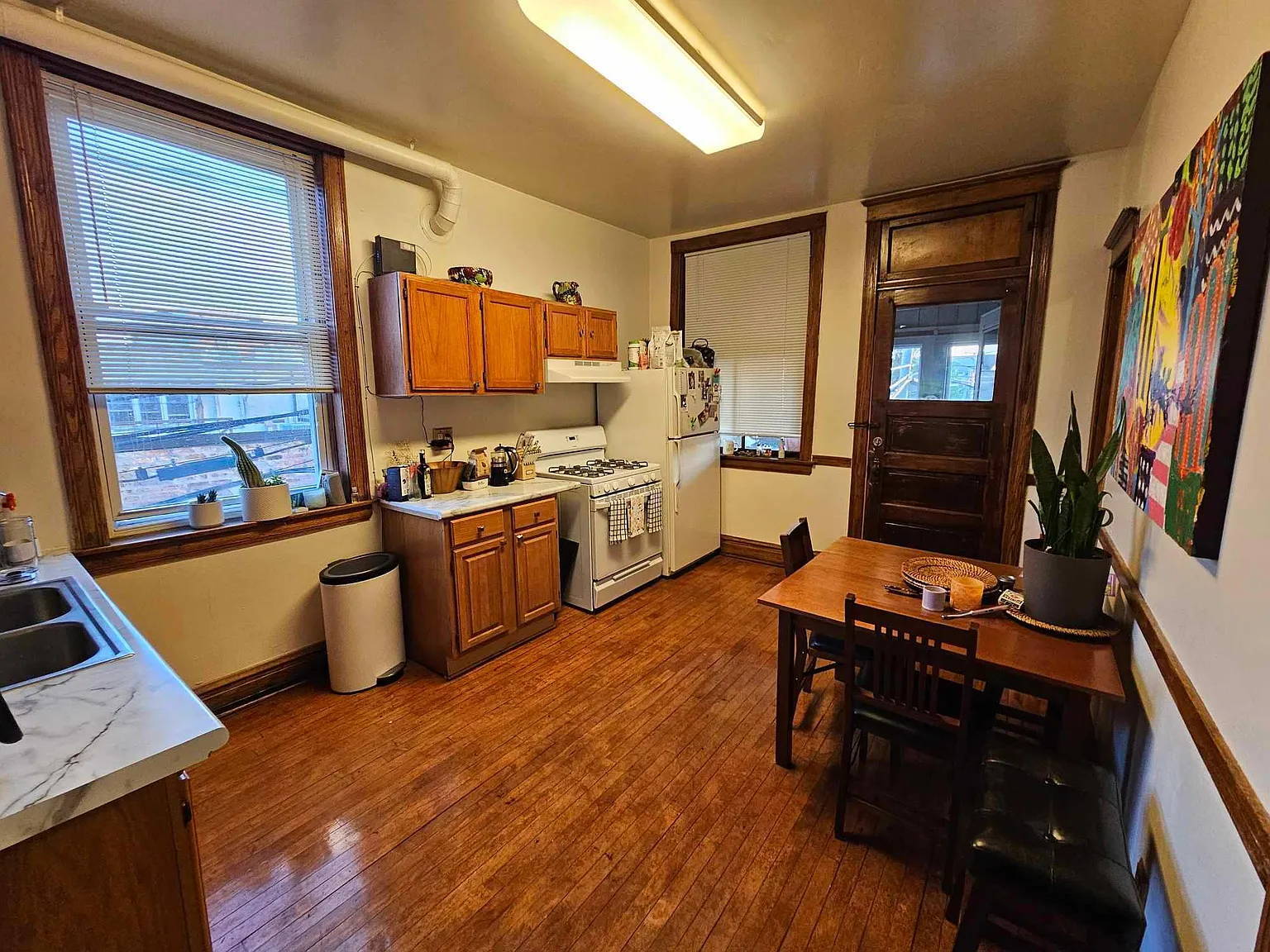 Building Photo - 2014 N Kedzie Ave