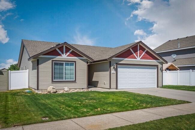 Building Photo - 6933 Fast Hawk Ln