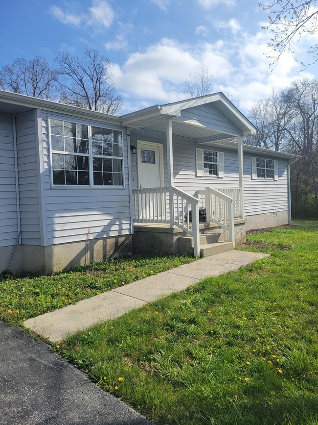 Building Photo - 104 Bent Tree Dr