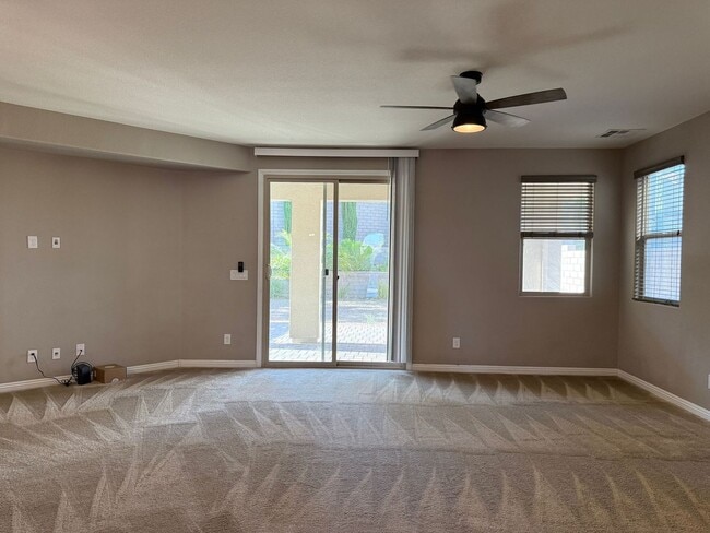 Building Photo - Beautiful home located in Summerlin North