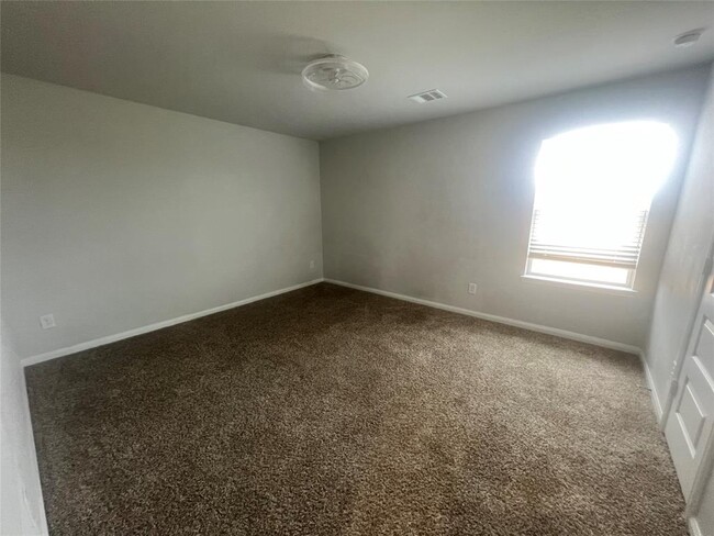 Building Photo - 16647 Olivewood Ln