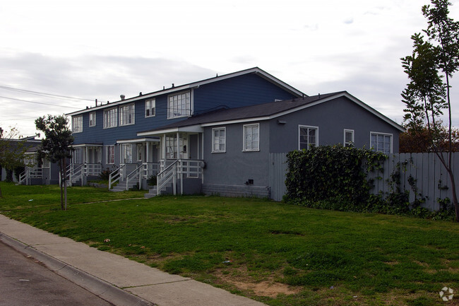 Building Photo - 7105-20 Eastman Street