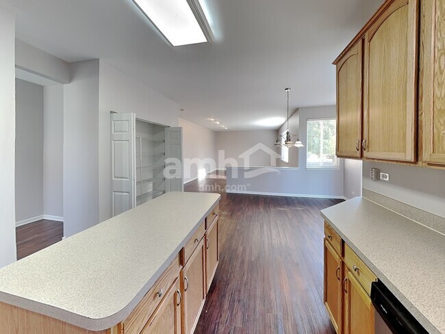 Building Photo - 1756 Wick Way