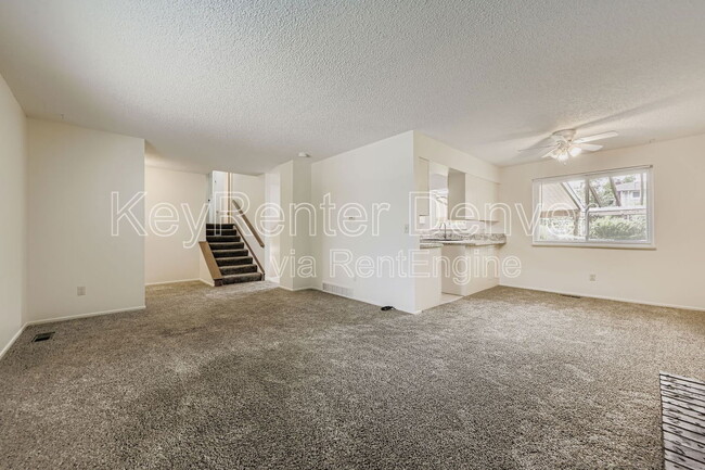 Building Photo - 1243 S Johnson Way