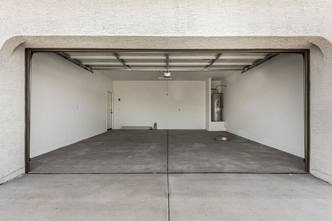 Building Photo - Brand New - Never Lived In 4 Bedroom / 2 Bath Home in San Tan Valley AZ