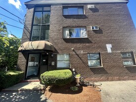 Building Photo - 236 Broadway