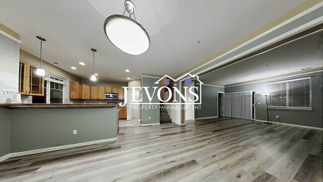 Building Photo - Experience this beautiful SeaTac single-fa...