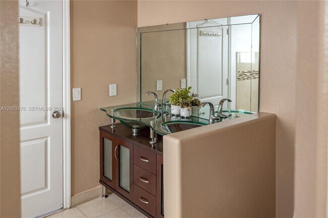 Building Photo - 15981 SW 54th Terrace