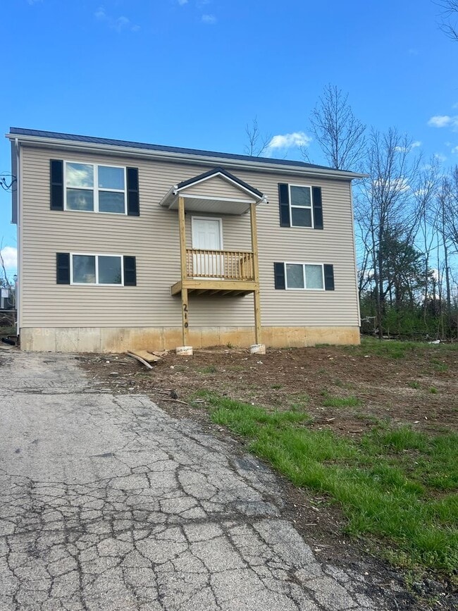 Building Photo - Brand New House 4 beds/2baths