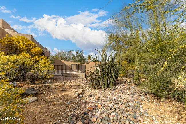 Building Photo - 14428 N Lariat Ln