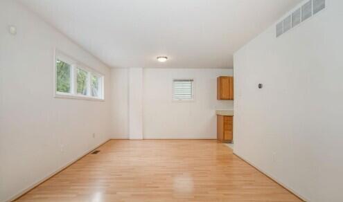Building Photo - 905 Wildt St