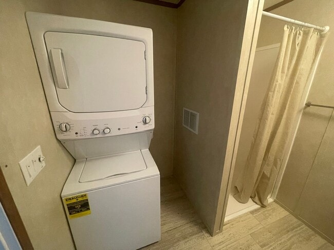 Building Photo - NEW 1 BEDROOM TINY HOME