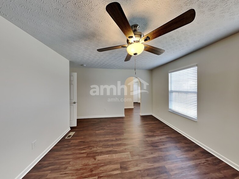 Building Photo - 8803 Greylag Loop