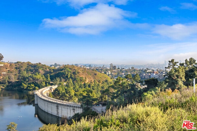 Building Photo - 2700 Cahuenga Blvd