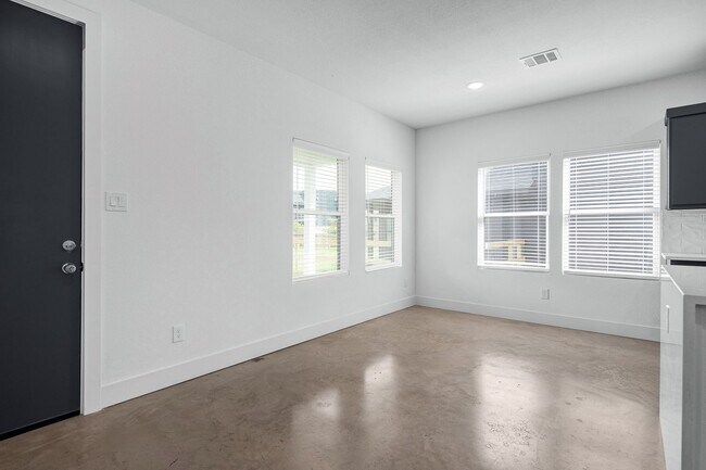 Building Photo - 3010 Alpha Wolf Ct