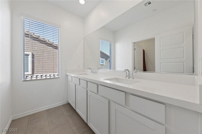 Building Photo - 3508 Luca Pt Ave