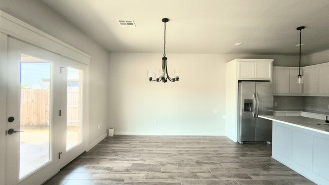 Building Photo - 1215 Sierra Ln